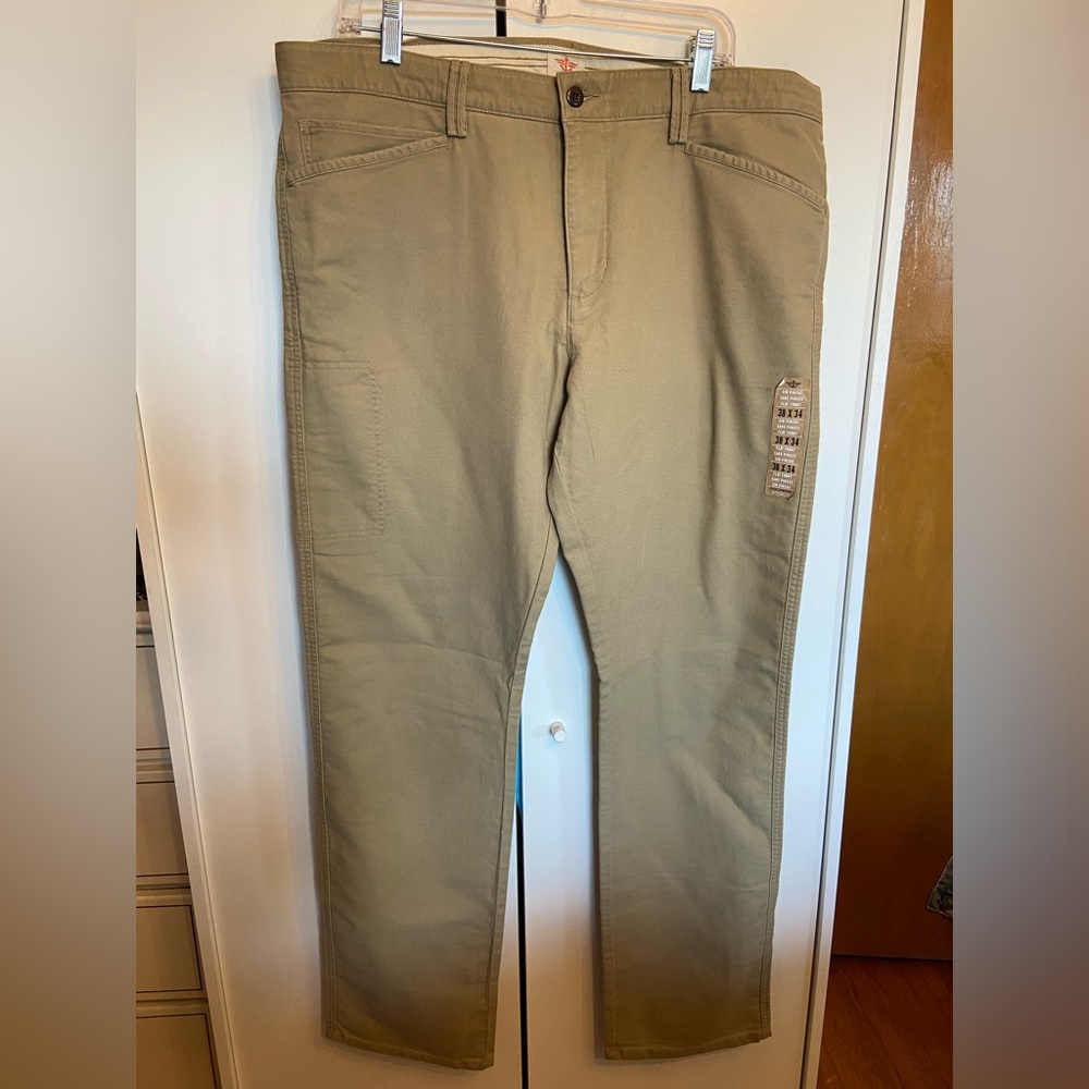 Platoon by Dockers khaki straight leg casual men’s pants, size 38/34, 100%cotton